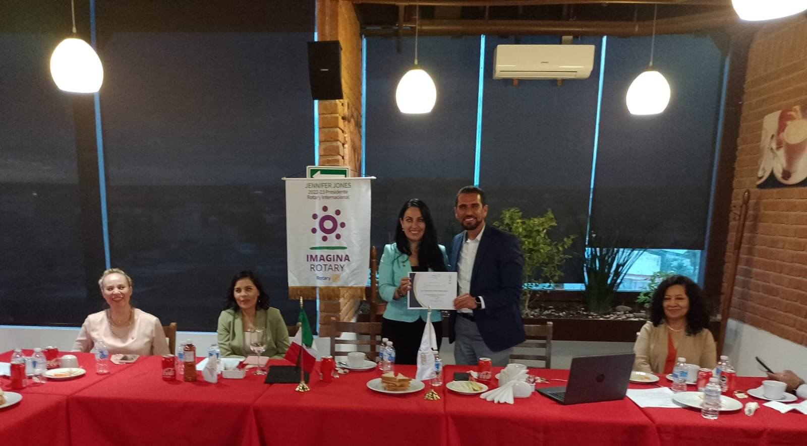 Obra de servicio Rotary 6